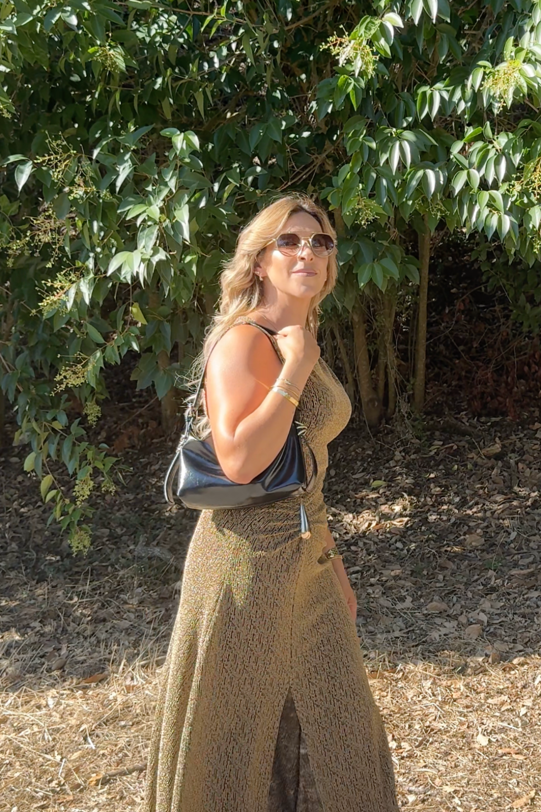 Vestido Comprido de Cavas com Brilho