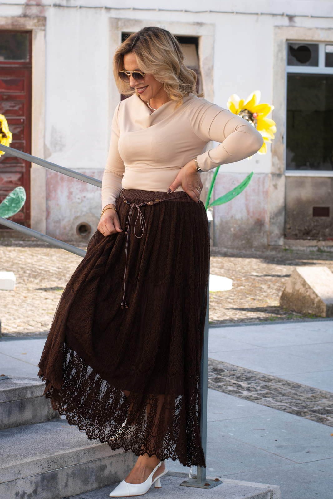 Saia comprida em renda